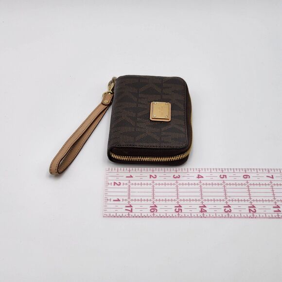 Michael Kors Coated Canvas Monogram Brown Zip Wallet Wristlet - Picture 8 of 8